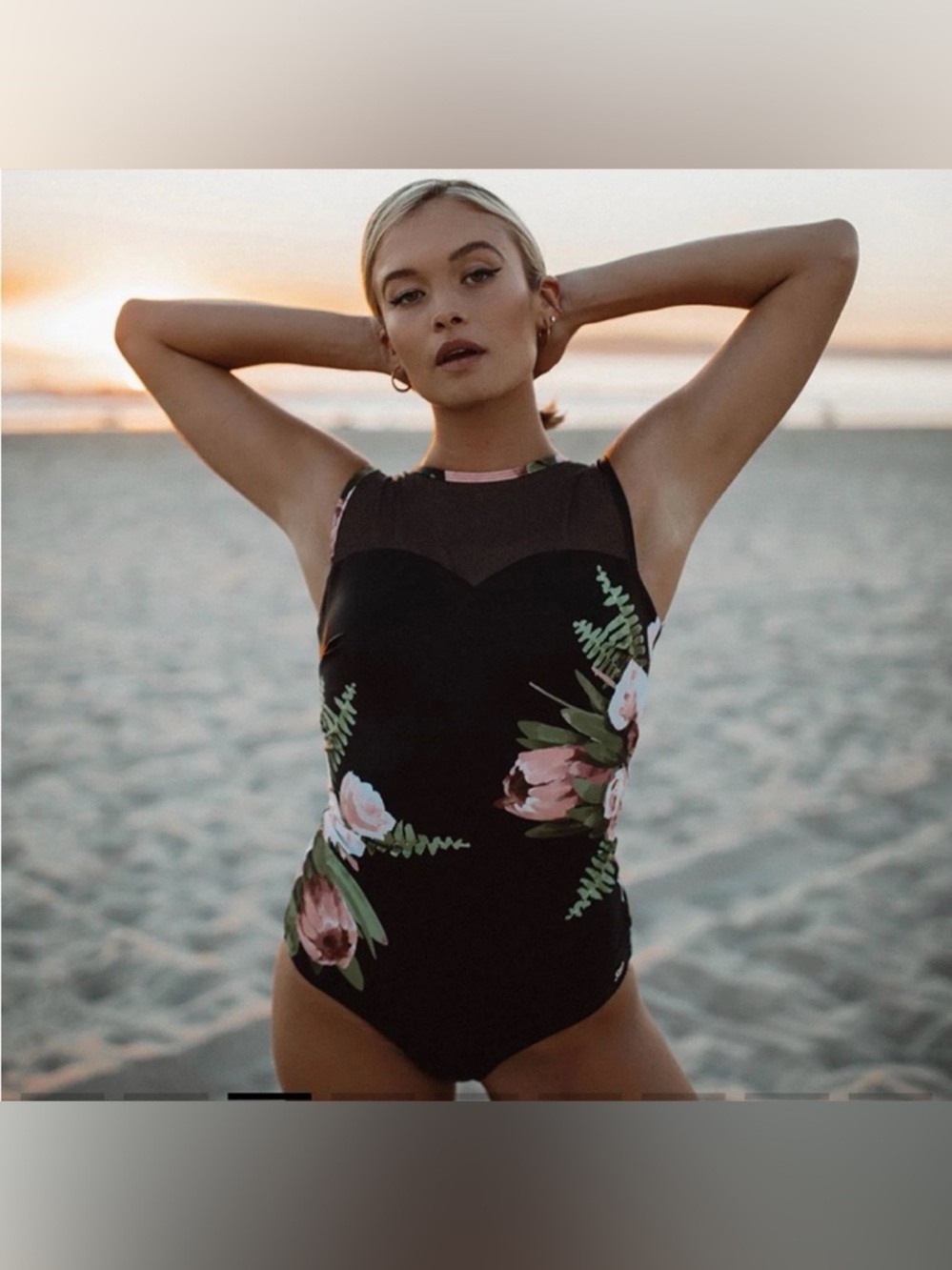 GORGEOUS ONE PIECE ALBION SWIM SUIT IN SIZE MEDIUM